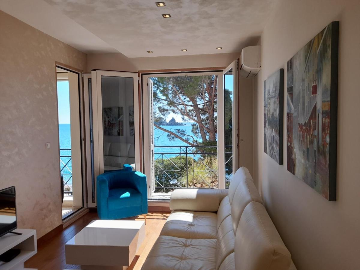 Luxbeachfront Petrovac Exterior photo