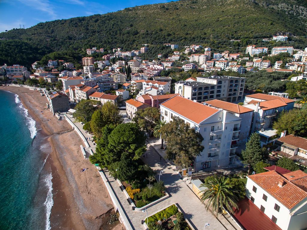 Luxbeachfront Petrovac Exterior photo