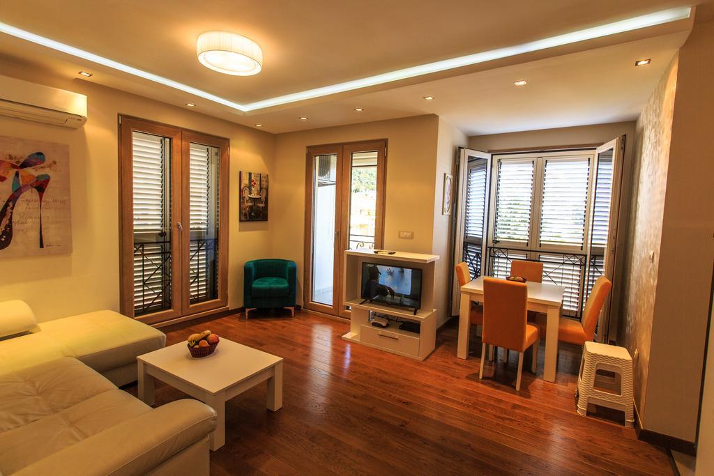 Luxbeachfront Petrovac Exterior photo